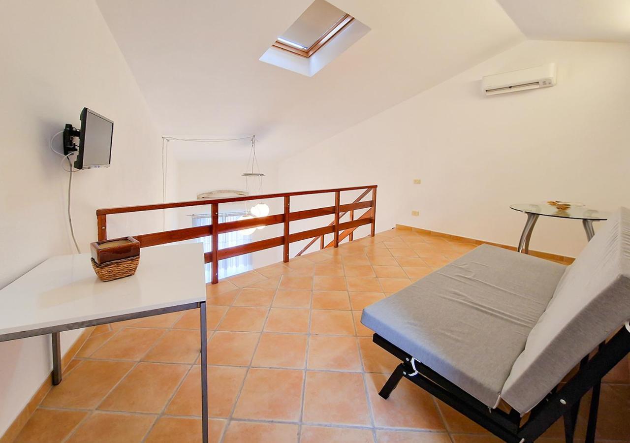 Murphy Holiday Home - Residenza Baro La Maddalena  Ngoại thất bức ảnh